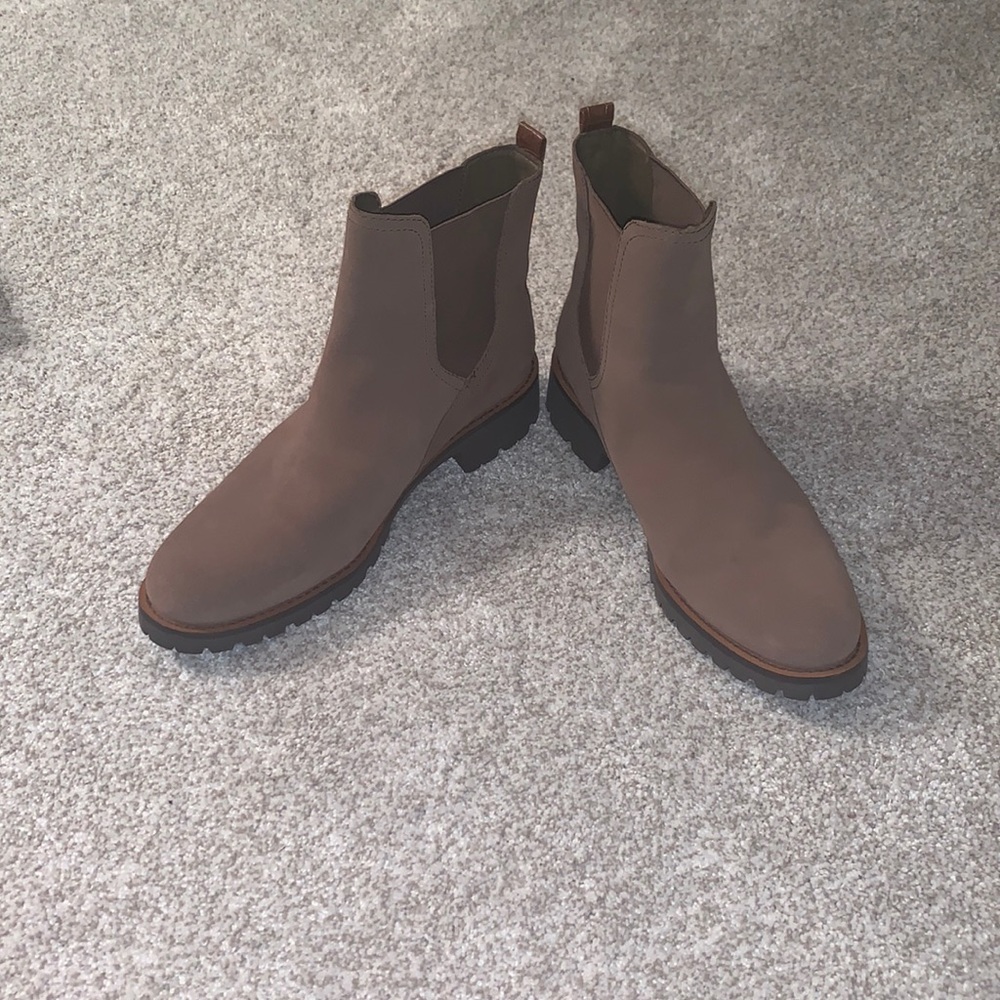 Sam Edelman Women Tan Weatherproof Boots size 9.5